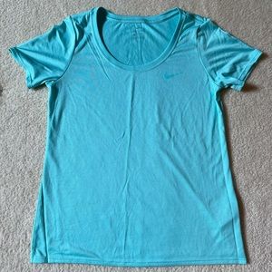 Nike Dri Fit Shirt.‘Womens Medium